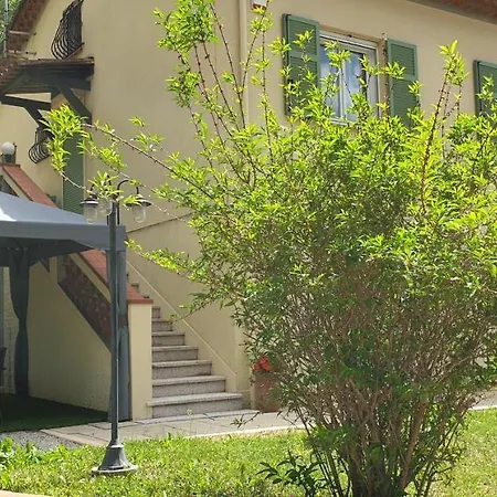 Le Laurier Apartman *